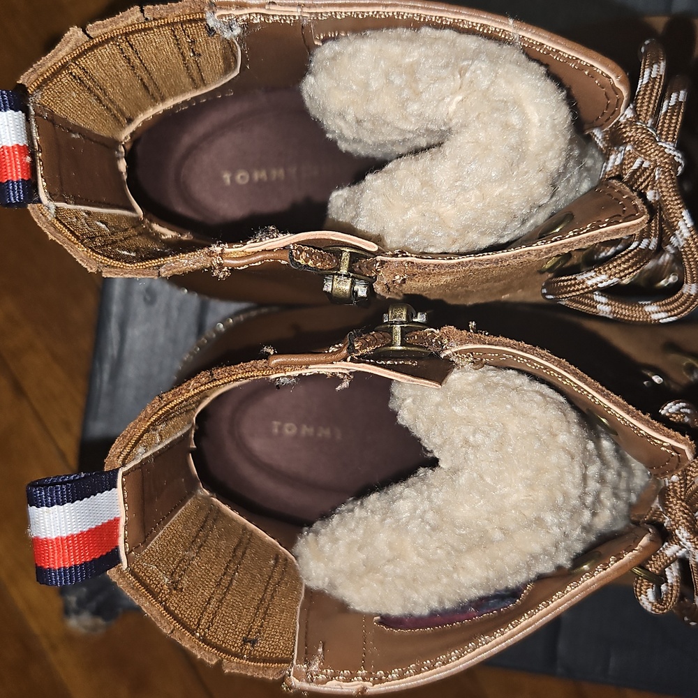 Tommy Hilfiger Tan Lace Up Boots - Picture 5 of 7